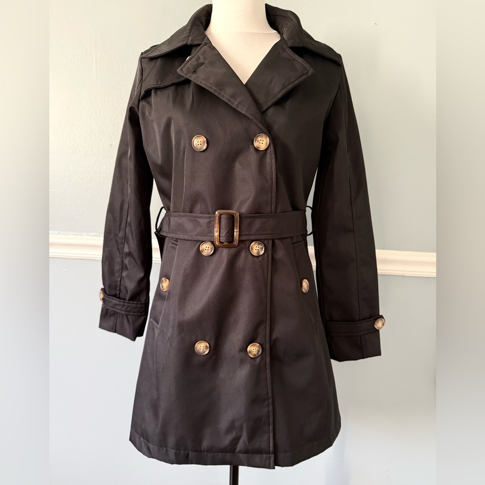 Elegant Black Double-Breasted Women's Trench Coat